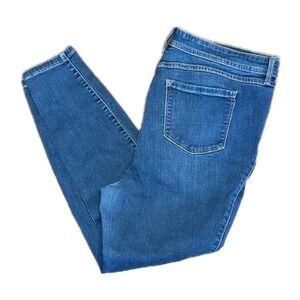 Torrid Midfit Super Skinny Jeans 20R Soft 5-Pocket Blue Light Wash